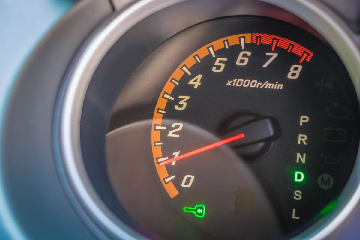 voyant rouge dacia immédiatement